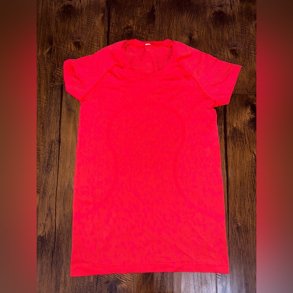 Lululemon Swiftly Tech‎ Size 8 NWOT